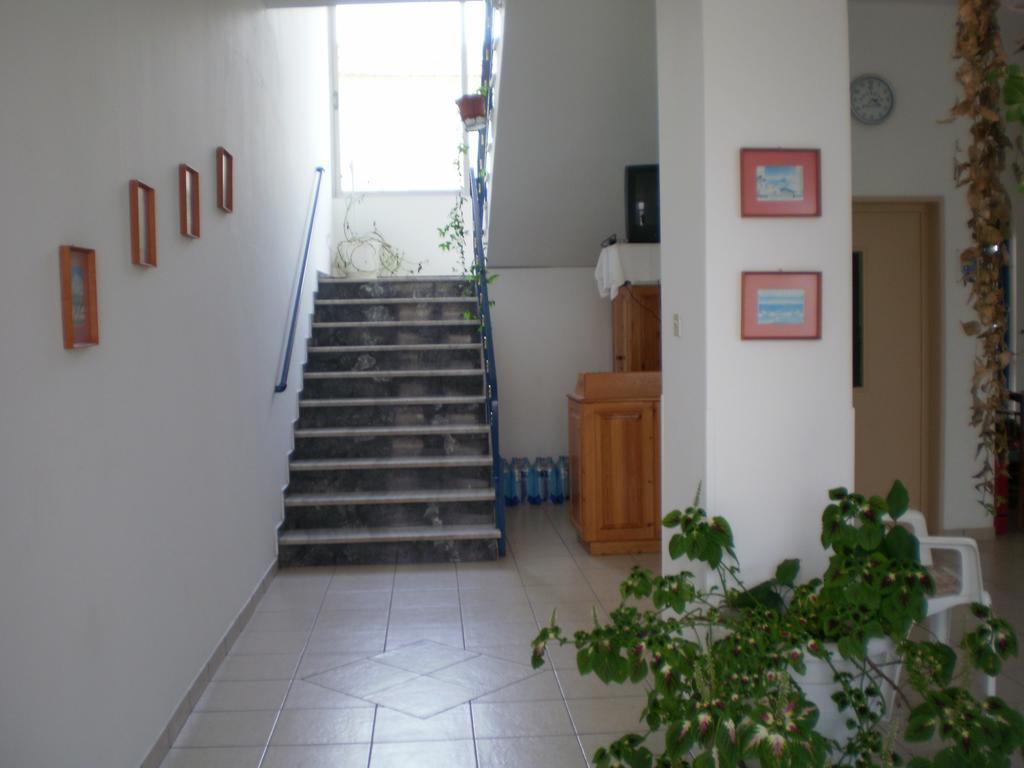 Pension Gina Méthana Exterior foto